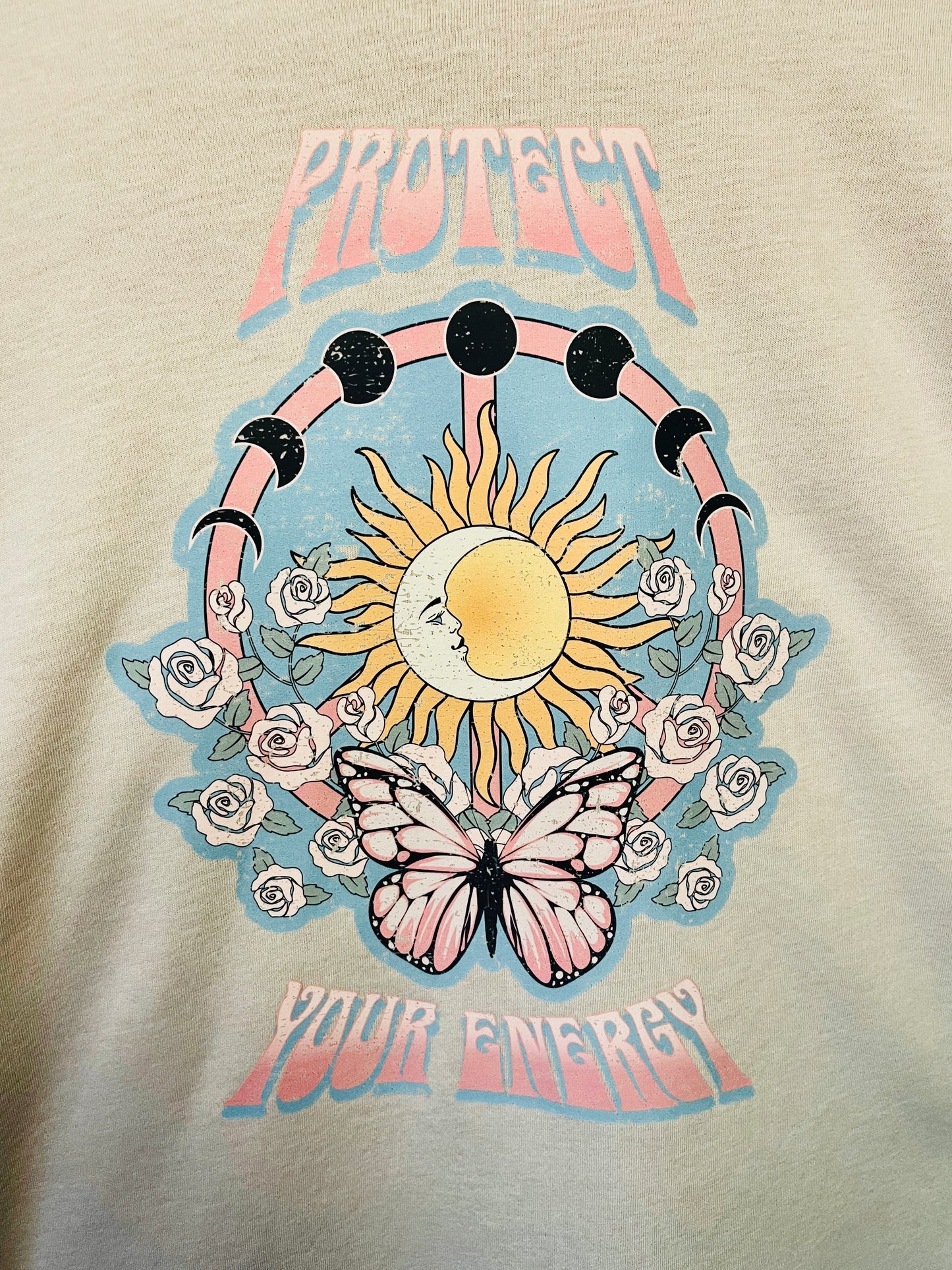 T-Shirt 'Protect Your Energy' in Misty Gray