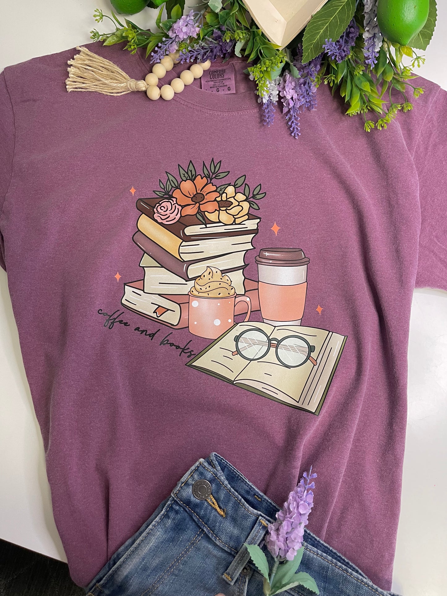 T-Shirt 'Coffee and Books' - Plum